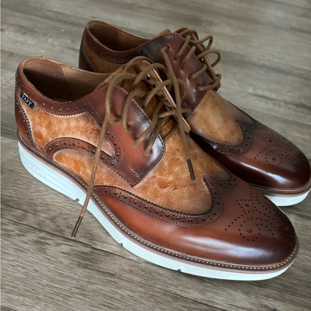 Taft 365 Model 103. Size 10. Never worn.